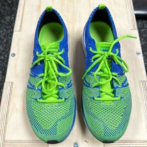 Nike flyknit trainers